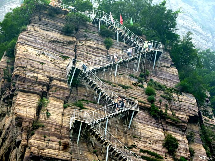 走吧出去看看林州太行大峡谷王相岩桃花谷太行天路