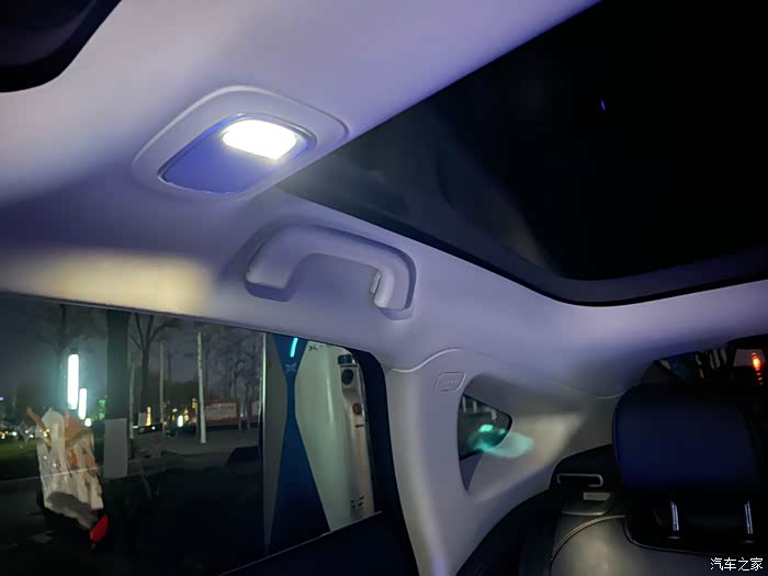 【图】鹏友免费薅羊毛充电教程 p7夜间氛围灯效果展示_小鹏p7论坛