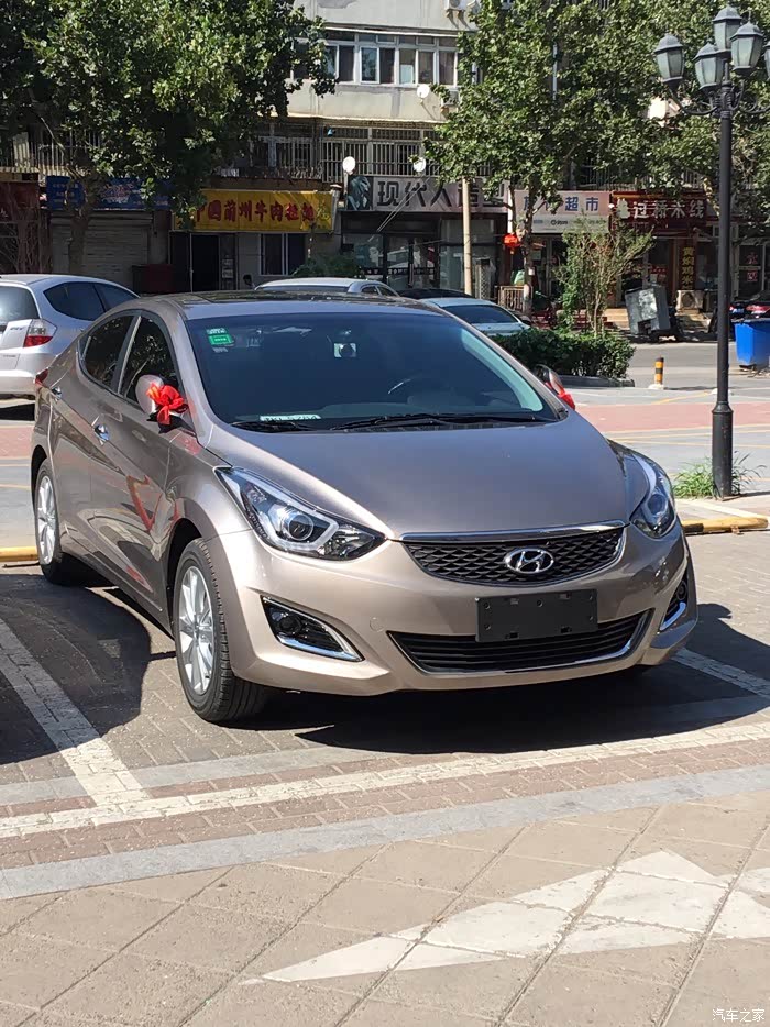 16款朗动有典雅铜吗?论坛里基本都是白色的