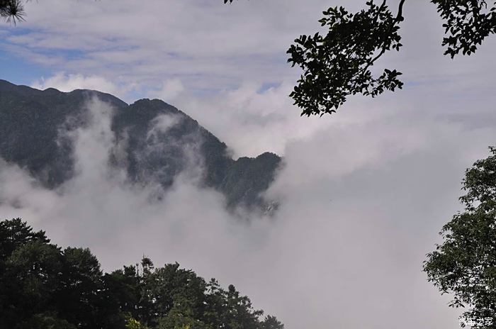 遲到的作業廬山行之大天池龍首崖