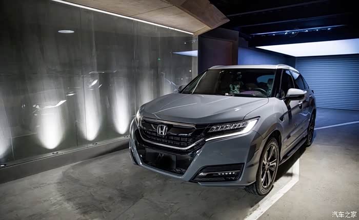 本田urv改色纳多灰殊不知urv贴上竟如此霸气