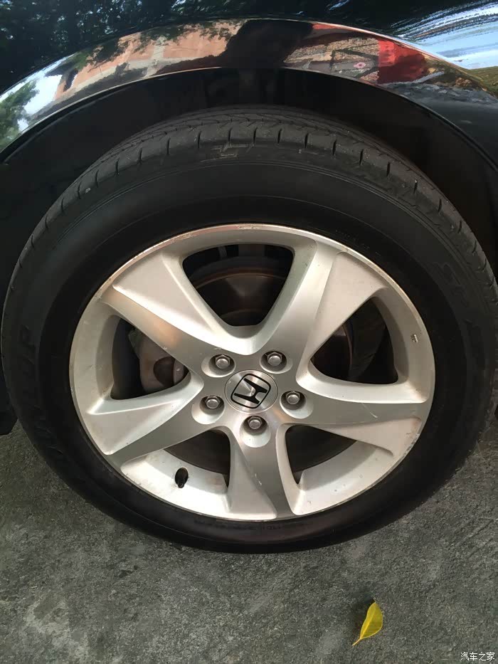七代雅阁十年老车换新颜换马牌cpc2轮胎17寸轮毂已出