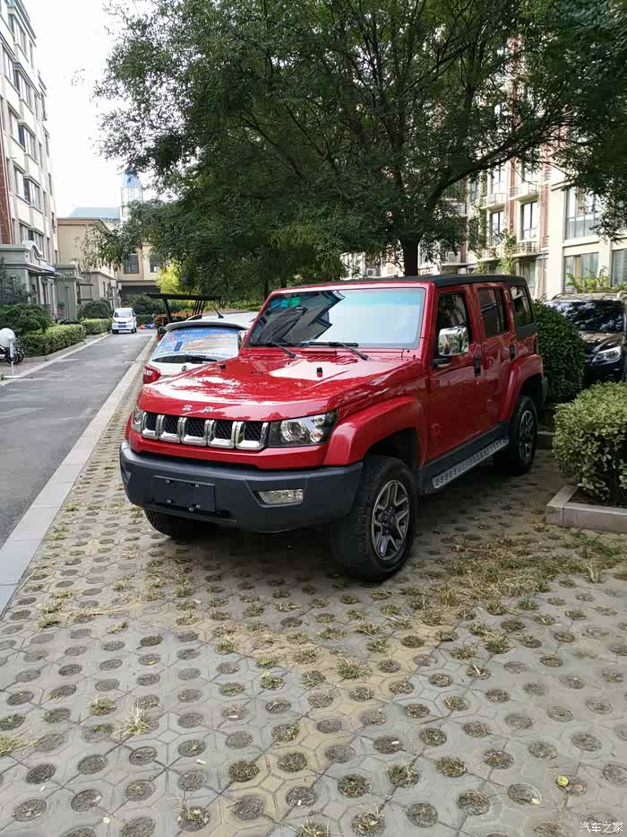 9221 | 回复: 73 北京bj40论坛 本人女,85后,bj40l四门自动顶配选红色