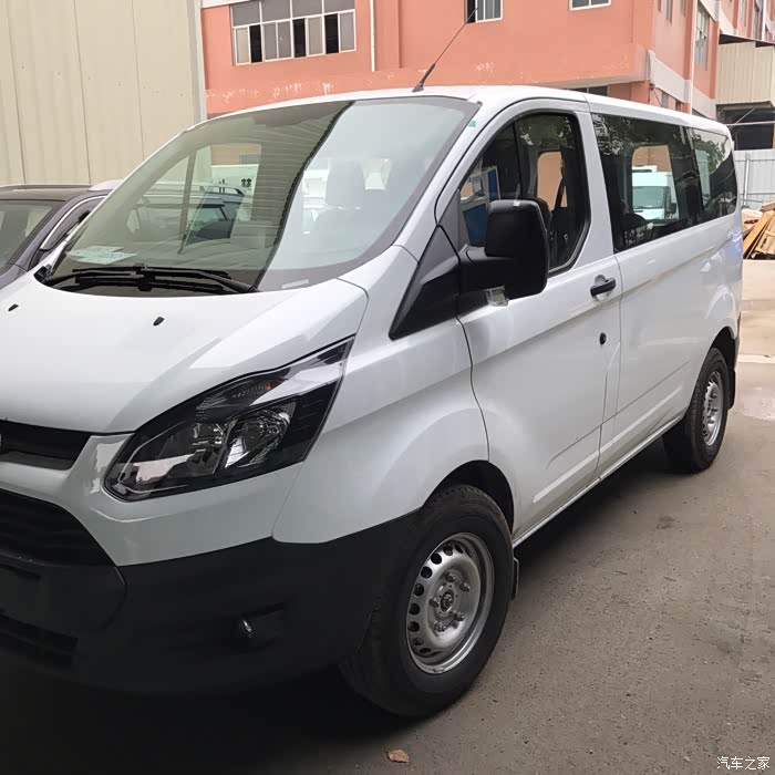 2017提车新全顺短轴低顶白