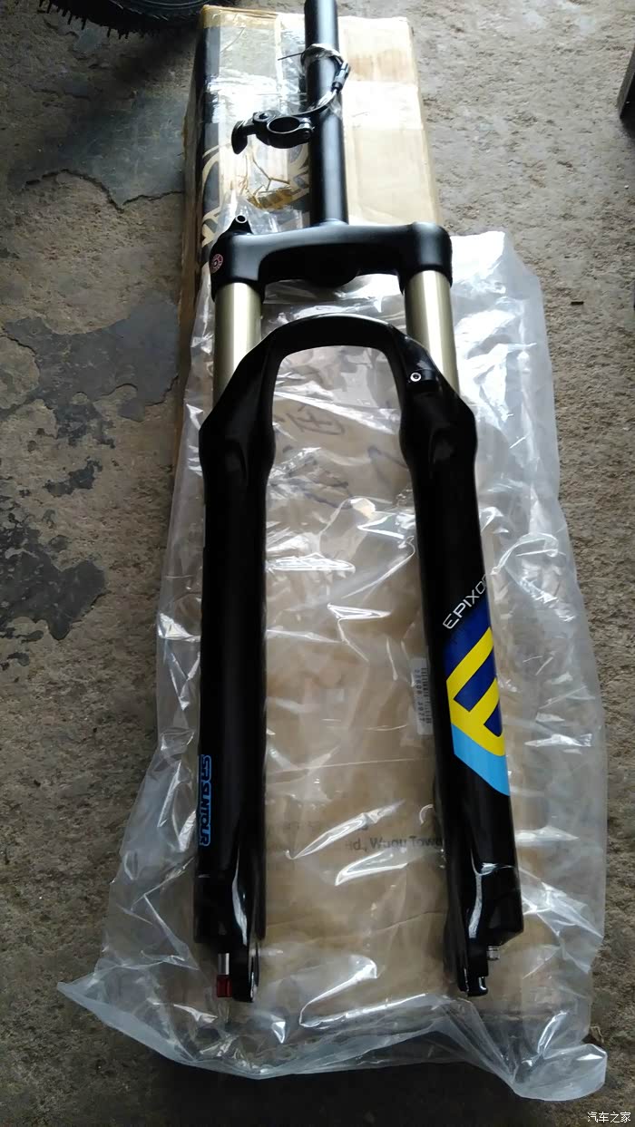 升级捷安特xtc800前叉,牙盘,碟刹货己到