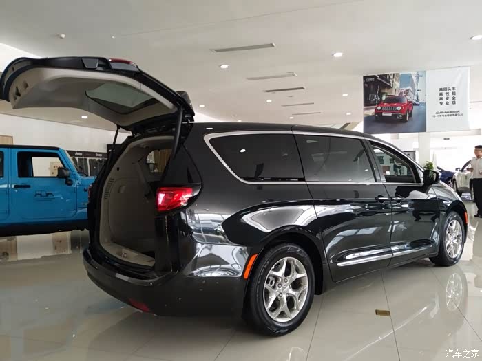 低调而不平凡新款大捷龙实际到店看车作业