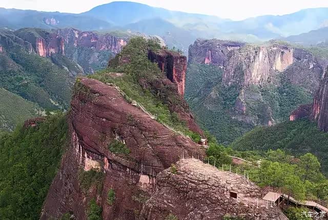 丽江老君山,主峰老君山海拔4515米