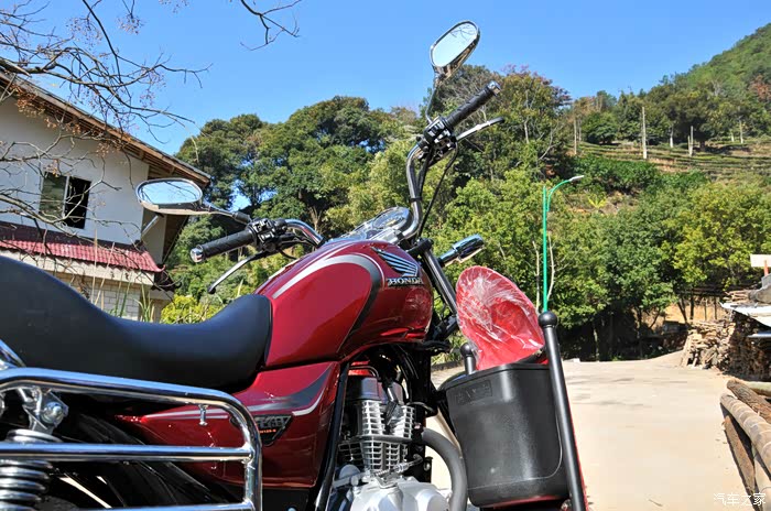 本田统御125太子提车鼓刹带电加热版价格是杀手锏