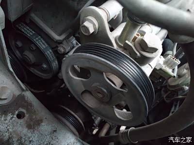 另个角度最面这个应该发电机吧如果请指正