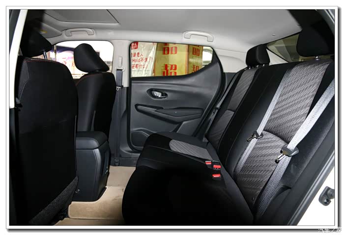 【东风日产全新蓝鸟】如此惊艳,怎能不多看几眼!