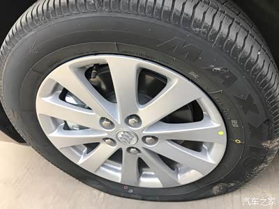 车管所牌时轮胎没气