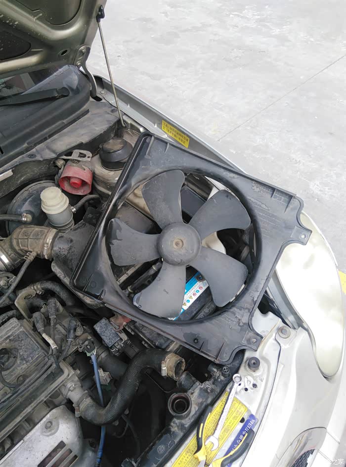 水箱爆啦自己动手换了个新的