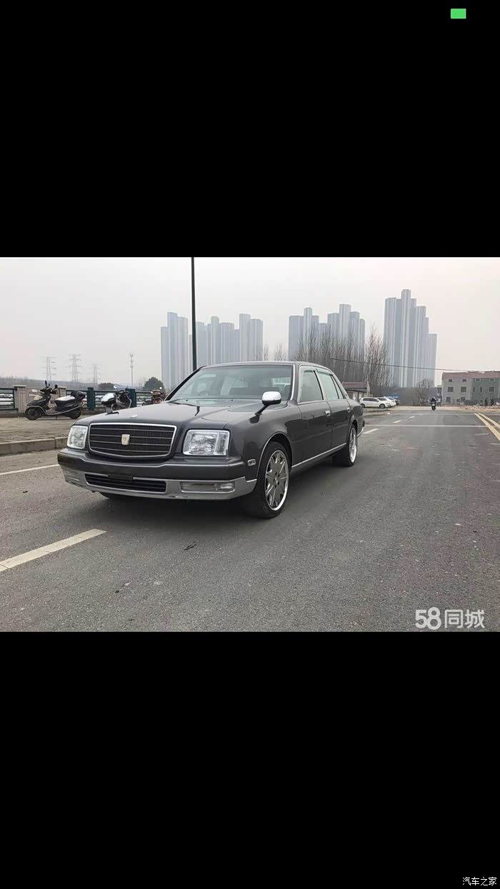 丰田世纪皇冠发上来养养眼