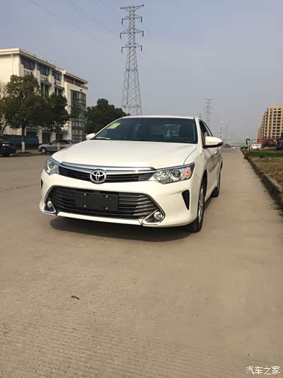 15款7.5代凯美瑞,没有示宽灯,各位车友跟我一样吗?