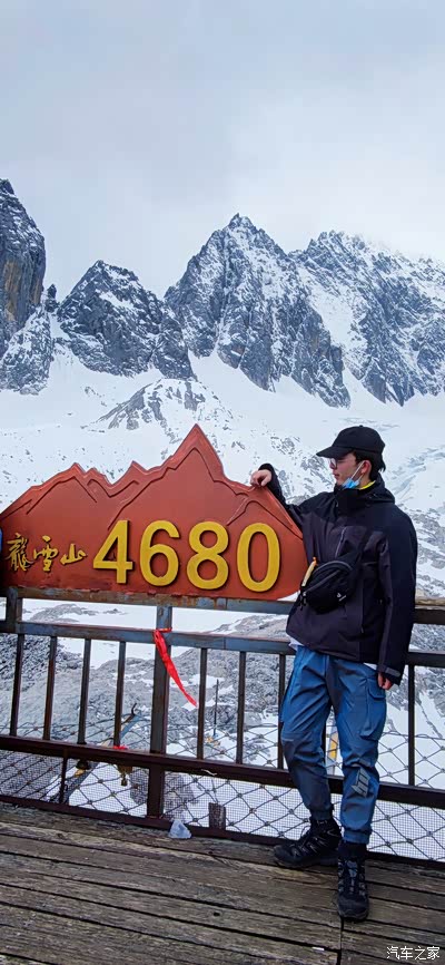 睡到自然醒,吃过午饭退房,打车前往火车站,乘坐k9628列车由丽江至大理