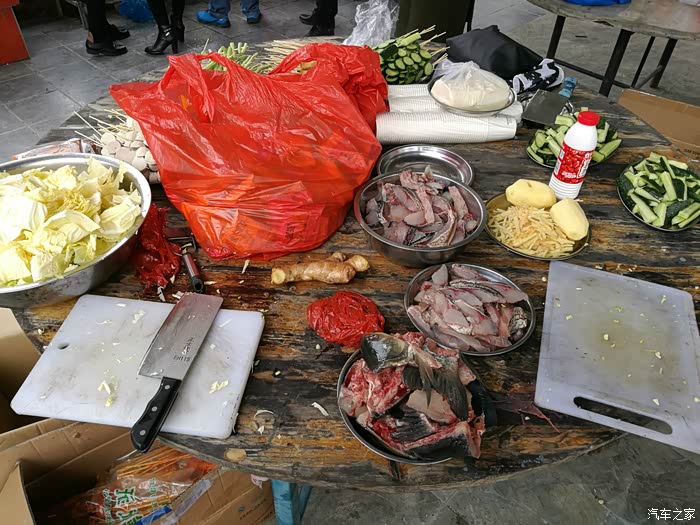 石泉山庄烧烤生日会爱车大讲堂