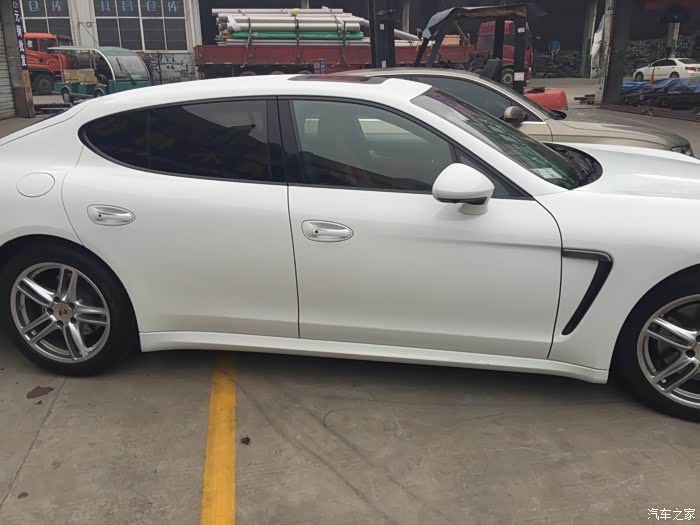 新入手小p白外红内