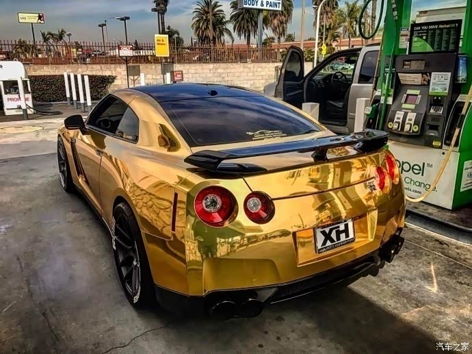 黄金战神日产gtr