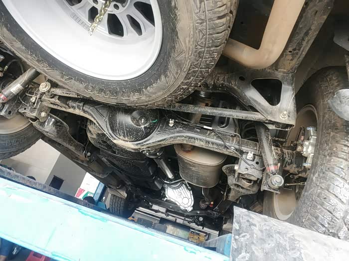 驭胜s350提车快一个月了,目前两千公里,很满意