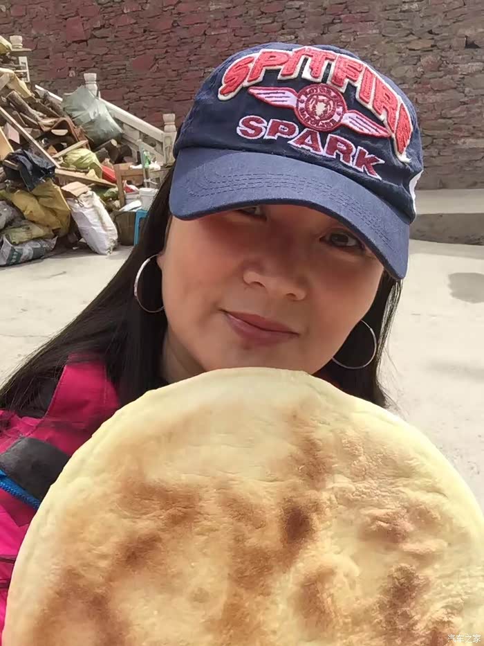 一个六根不净,凡夫俗子的"色达"行