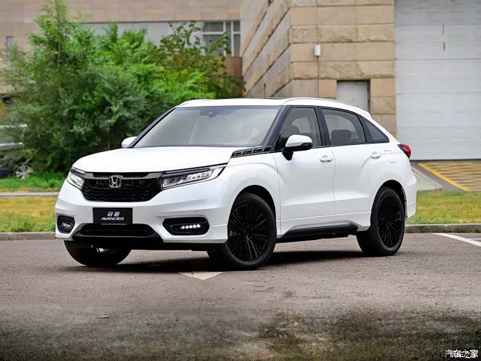 纯黑白配色的冠道,大家觉得怎么样?