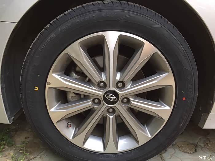 新手发新帖换邓禄普ve302轮胎