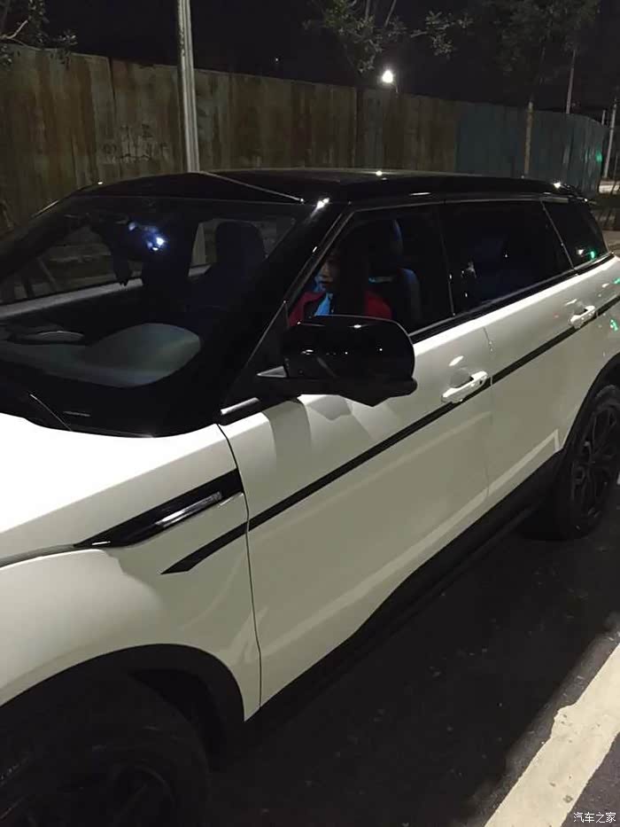 52935 | 回复: 360 陆风x7论坛 北京中配白色全黑内饰,期待已久的改装