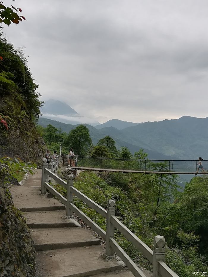 【四川長安】眉山分會 週末納涼神瀑溝