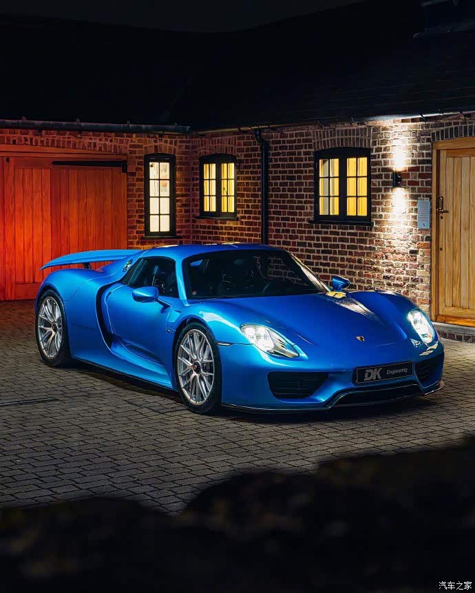 大蓝宝石 保时捷918 spyder