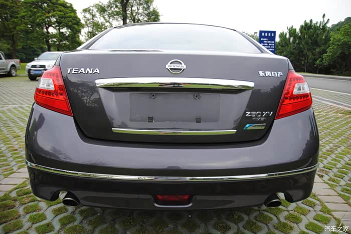 难以忘怀的黑色大沙发,立帖纪念08款天籁公爵250xv