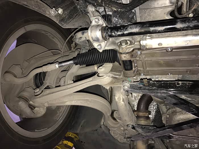 奥迪q52016款1万公里更换转向机