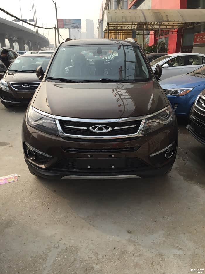 想问下 15的虎五和16的虎5脚垫啥的都通用不