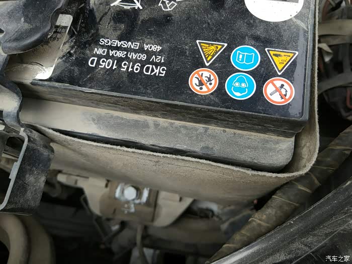 12款宝来自己动手换电瓶