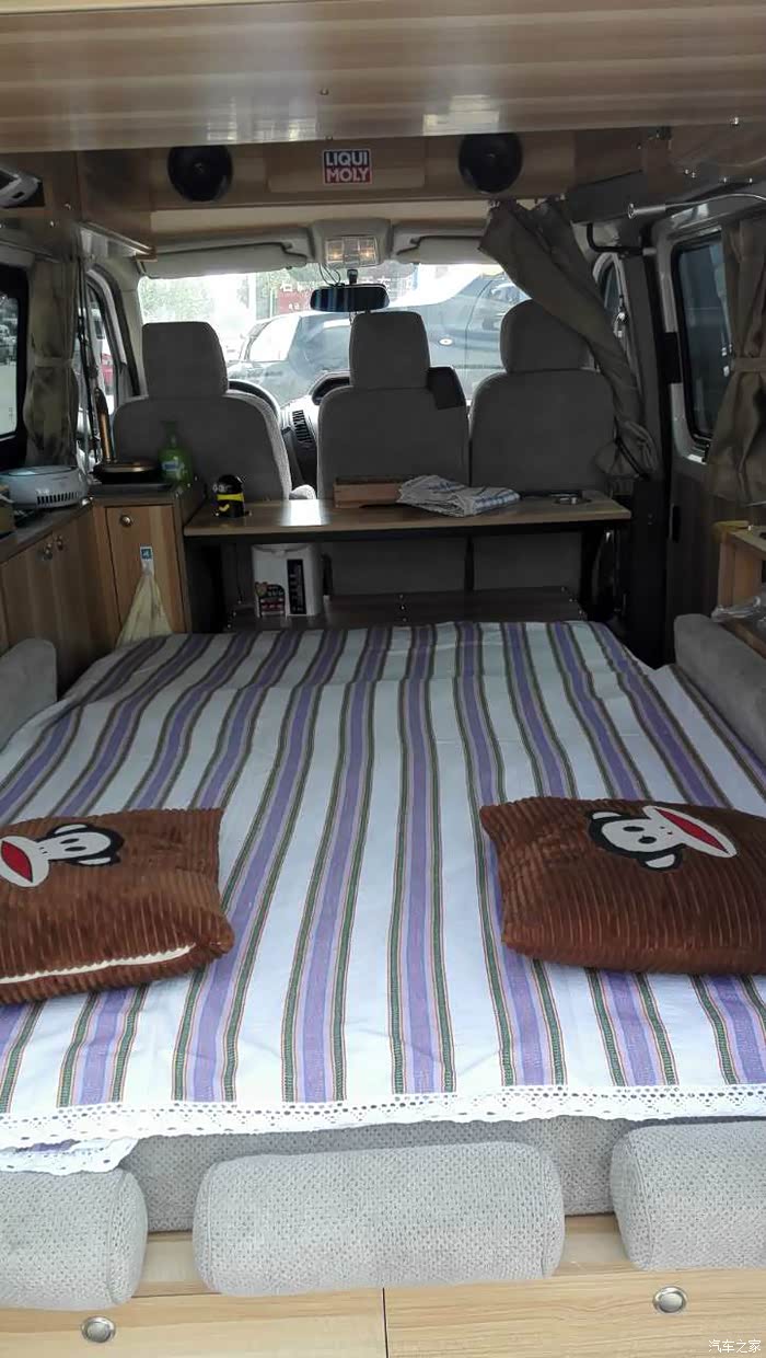 大通v80短轴床车改装新增45升冰柜地面波接收器