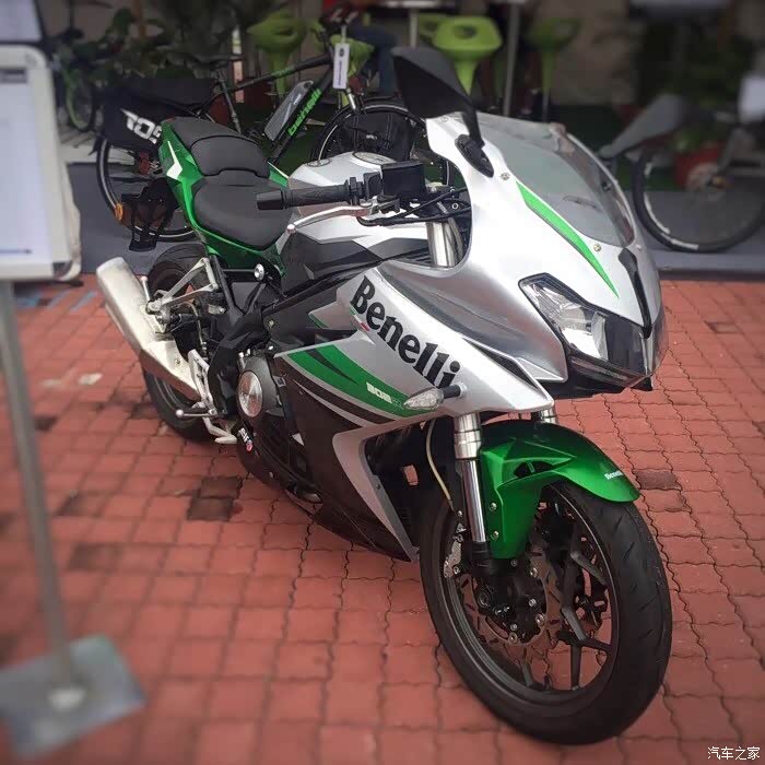 提车贴:贝纳利飓风_摩托车论坛_手机汽车之家