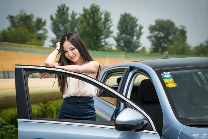 媳妇当车模美女主播igeekstyle