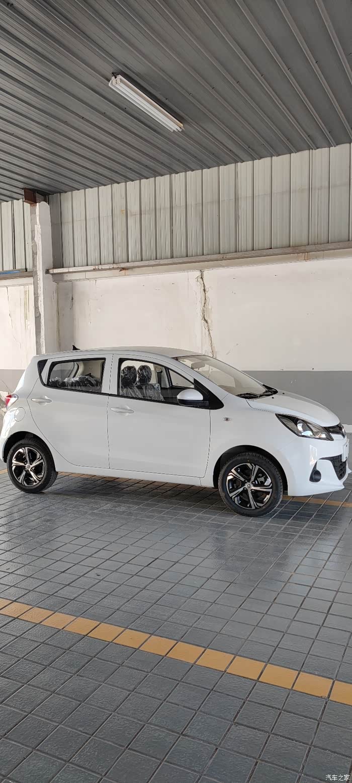 奔奔estar国民版入手