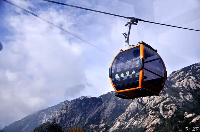 缆车上山,没有做任何功课,完全是前一天晚上临时决定今天爬山.