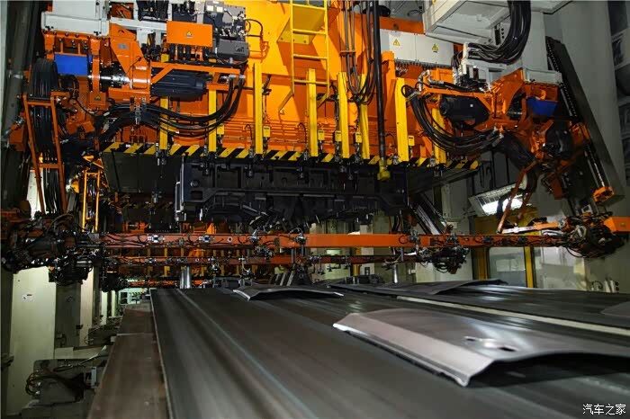 【图】技术宅男参观东风日产手记,揭秘冲压车间_奇骏论坛_汽车之家