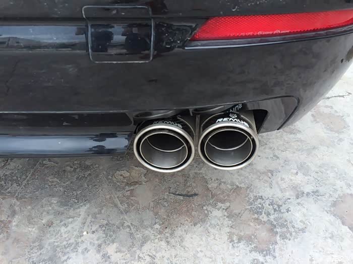 出自家用remus狼头排气