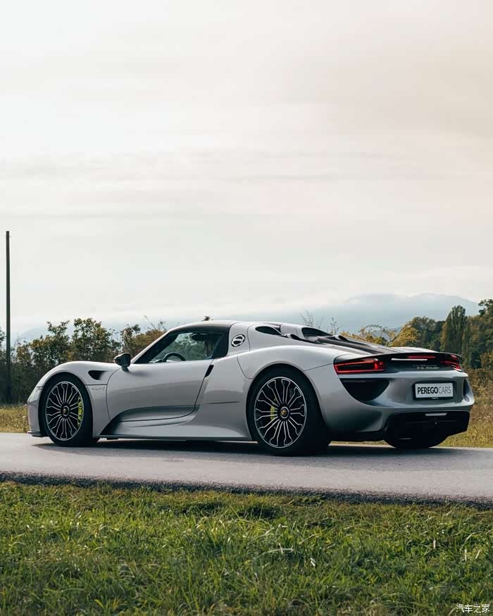 王思聪同款保时捷 918 spyder!