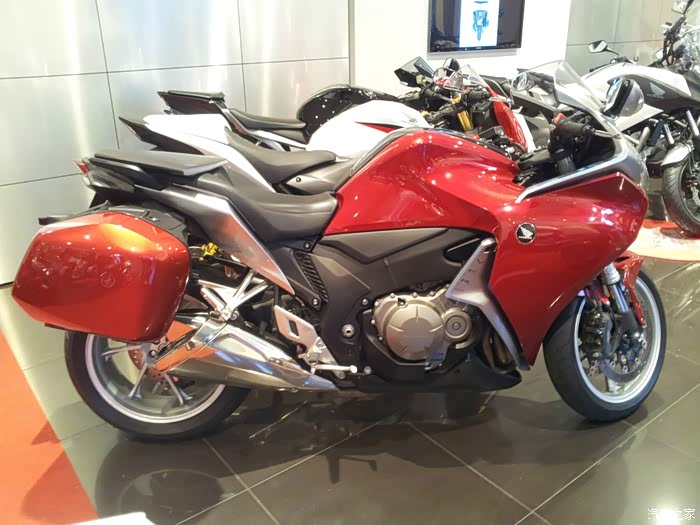 2015款v60智雅纠结砍价提车简单欧美游记求精