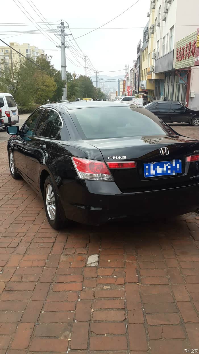 八代雅阁二手车作业