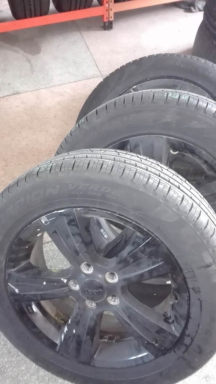 换鞋了,陪耐力四季胎