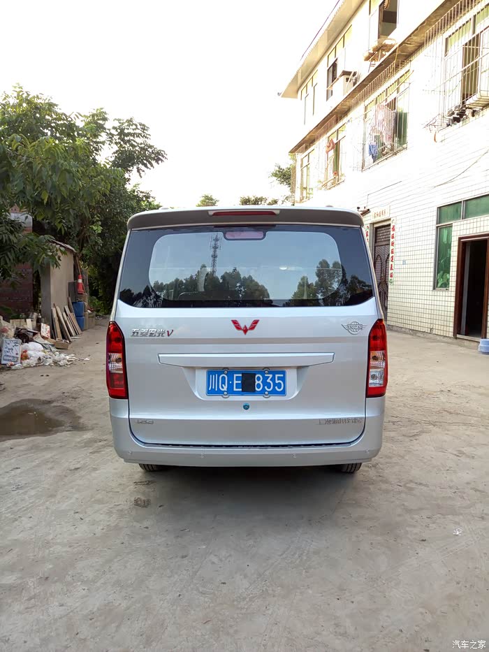 192 五菱荣光v论坛 和尚出品必属精品~~宏光v半年倾心各种装饰改装