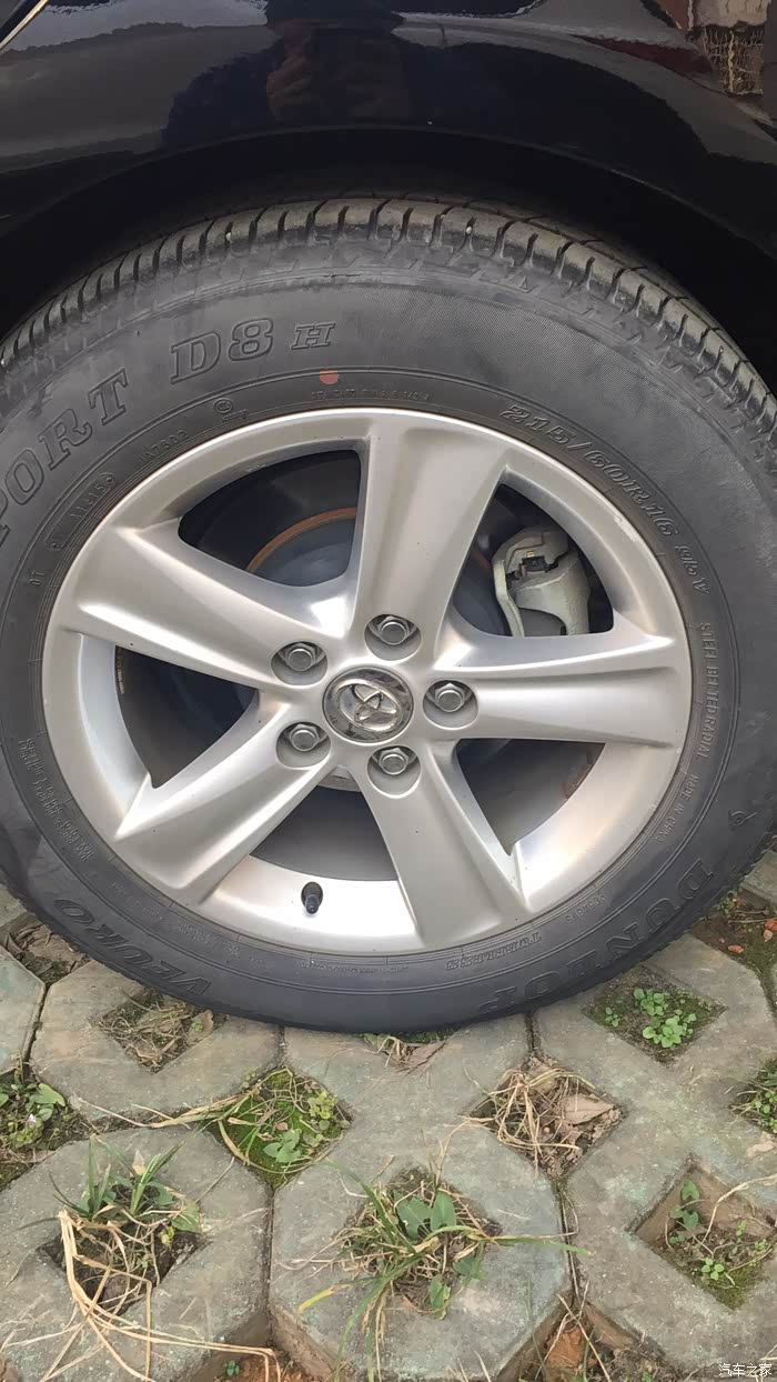 出锐志原厂16寸轮毂与轮胎价格低