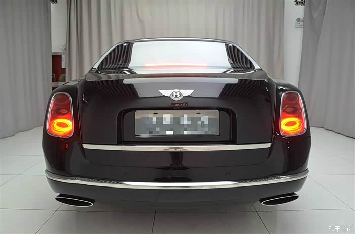 豪车如何炼成 实拍2011款宾利慕尚