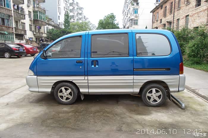 五菱大发还是都市清风或就是同一型车