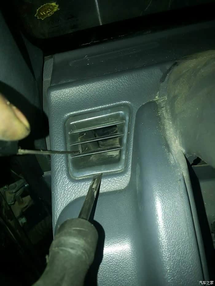 换猎豹暖风水箱