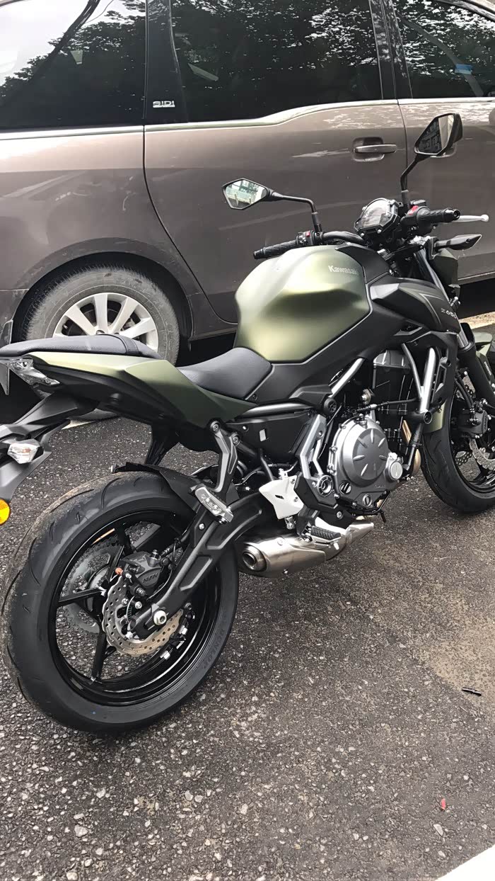 河南第一台墨绿z650提车